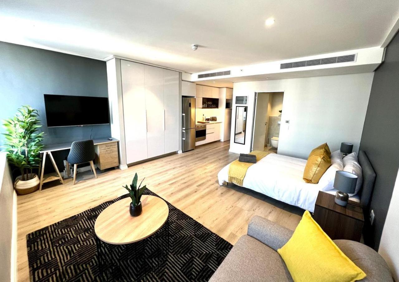 Skyline Views Stylish Studio With Pool, Parking No Load Shedding Кейптаун Екстер'єр фото
